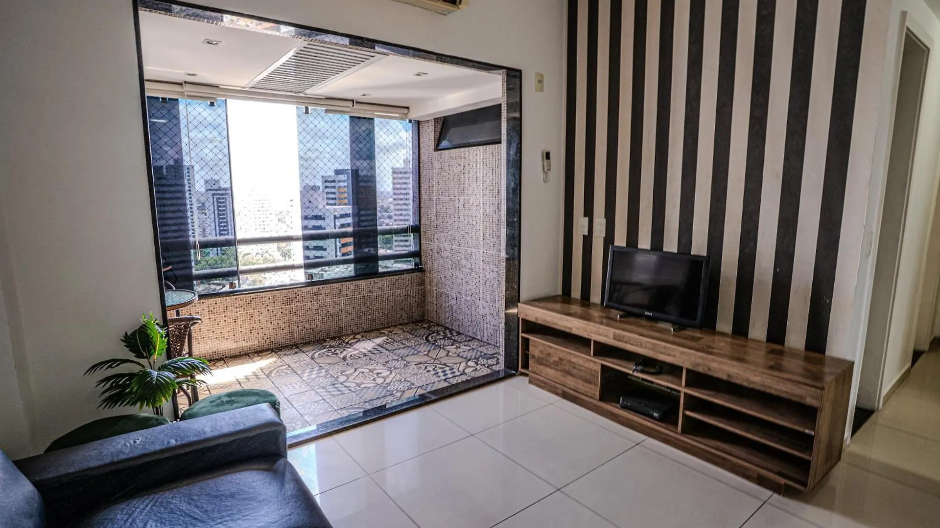 Flat C/ Limpeza Diaria | Piscina E Praia - Dl1804 Recife