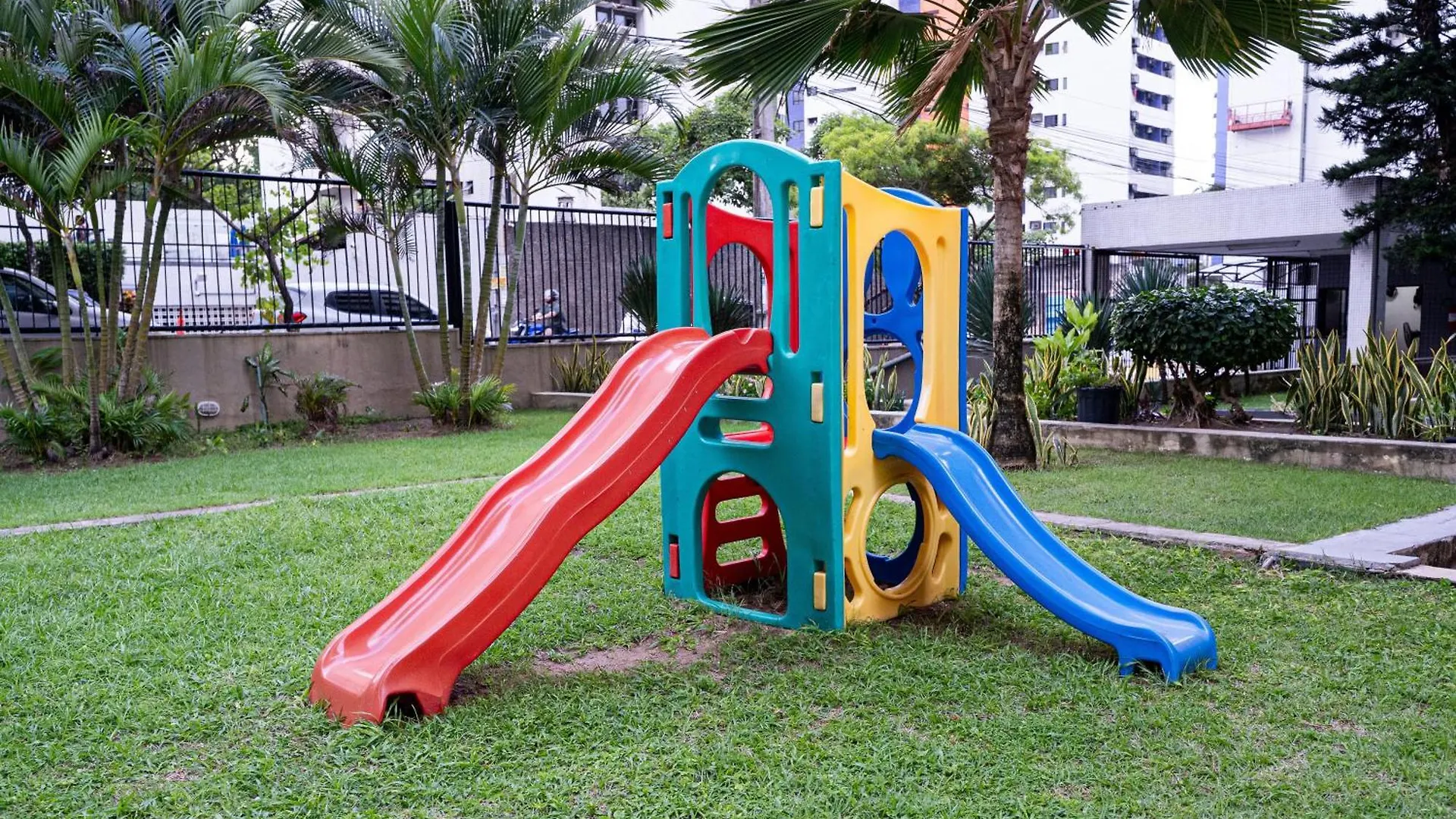 Flat C/ Limpeza Diaria | Piscina E Praia - Dl1804 Recife